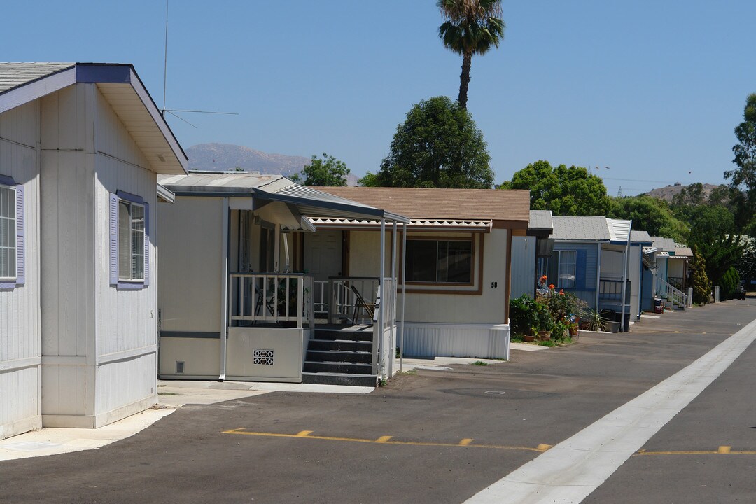 El Dorado Mobile Home Park in El Cajon, CA - Building Photo