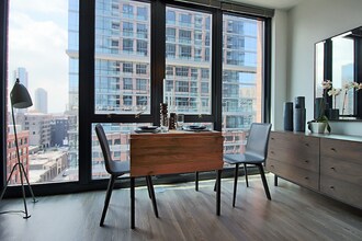 632 N Wells St in Chicago, IL - Building Photo - Building Photo