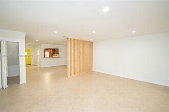 3753 Estepona Ave in Doral, FL - Building Photo - Building Photo