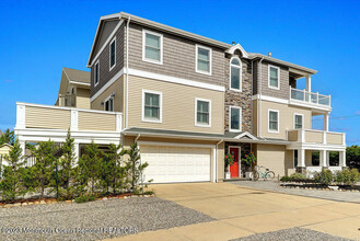 413 S Ocean Ave in Seaside Park, NJ - Building Photo - Building Photo