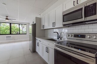 1541 Cordova Rd in Fort Lauderdale, FL - Building Photo - Building Photo