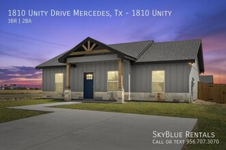 1810 Unity Dr in Mercedes, TX - Building Photo - Building Photo