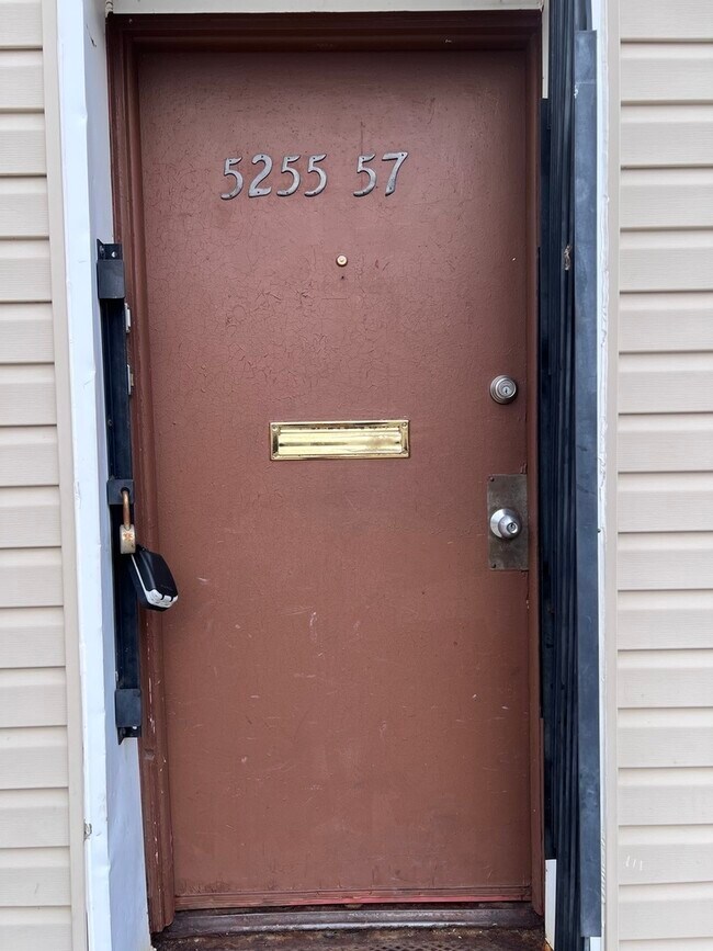 5257 S Aberdeen St-Unit -2S in Chicago, IL - Building Photo - Building Photo