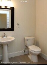 5406 NE Couch St in Portland, OR - Building Photo - Building Photo