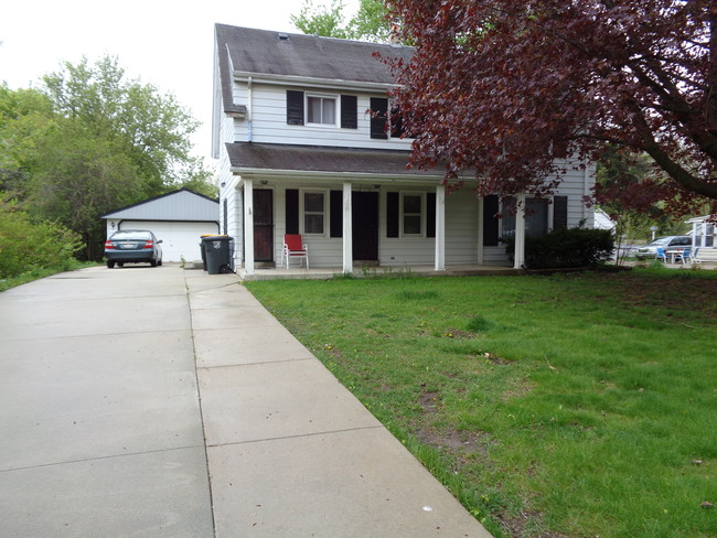 11629 W Watertown Plank Rd, Unit 1