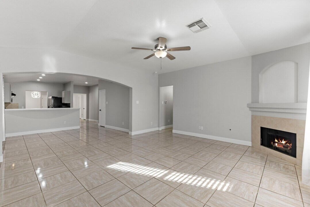 14138 Concord Meadow Ln in Houston, TX - Building Photo