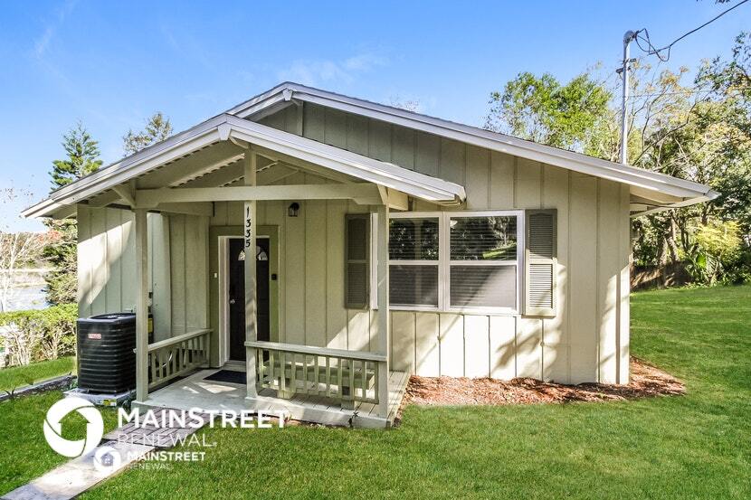 1335 E 3rd Ave in Mount Dora, FL - Building Photo