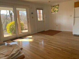 1 Kenrick St, Unit B in Newton, MA - Building Photo