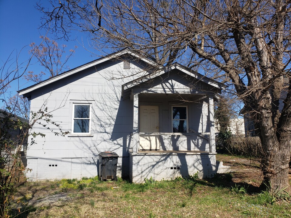 15 Loop St in Greenville, SC - Building Photo