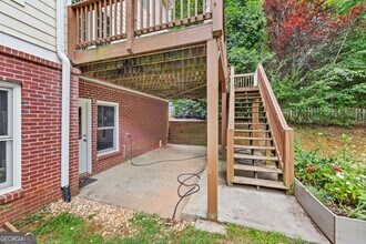 940 Southfield Ln in Alpharetta, GA - Foto de edificio - Building Photo