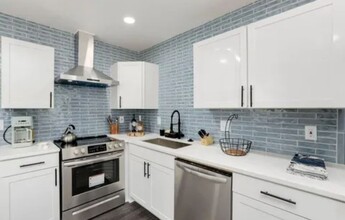 1299 Graymont Dr SW in Atlanta, GA - Building Photo - Building Photo