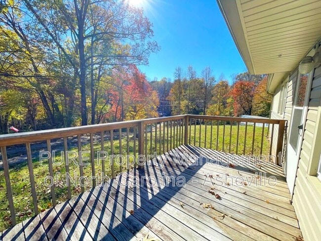 53 Magic Dr in Old Fort, NC - Building Photo - Building Photo