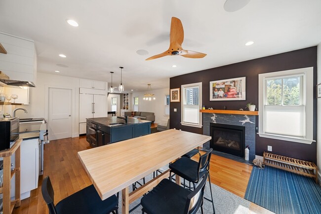 14 Hubbard Ave, Unit 14 in Cambridge, MA - Building Photo - Building Photo