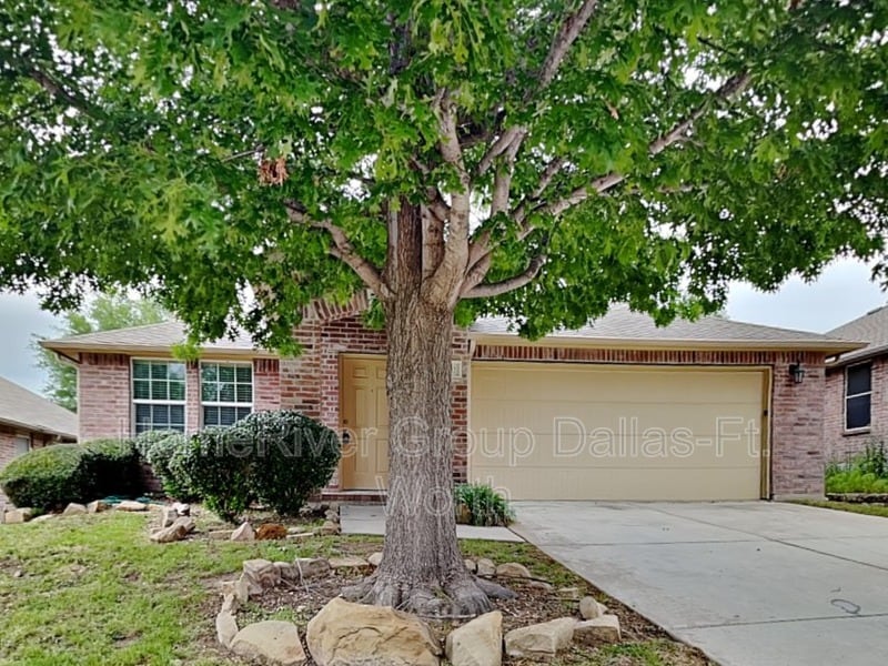 10622 Midway Dr in Frisco, TX - Building Photo