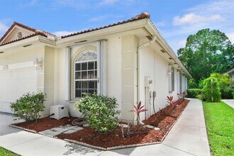 6888 SE Warwick Ln in Stuart, FL - Building Photo - Building Photo