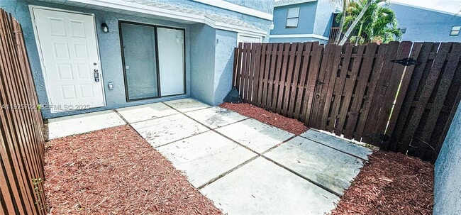 property at 11 N Crossings Cir