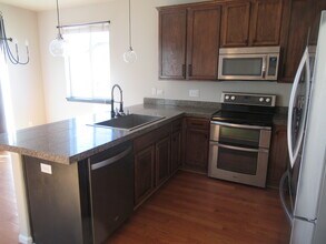 8007 Briarthorn Ln in Colorado Springs, CO - Building Photo - Building Photo