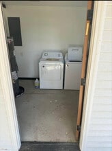 1018 Glezen St in Petersburg, IN - Building Photo - Building Photo