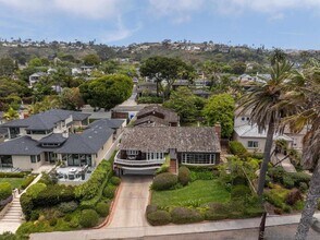 5839 Camino De La Costa in San Diego, CA - Building Photo - Building Photo