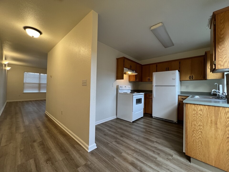1598 Railroad Dr in Mckinleyville, CA - Building Photo