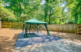 1414 Womack Ave in East Point, GA - Building Photo - Building Photo