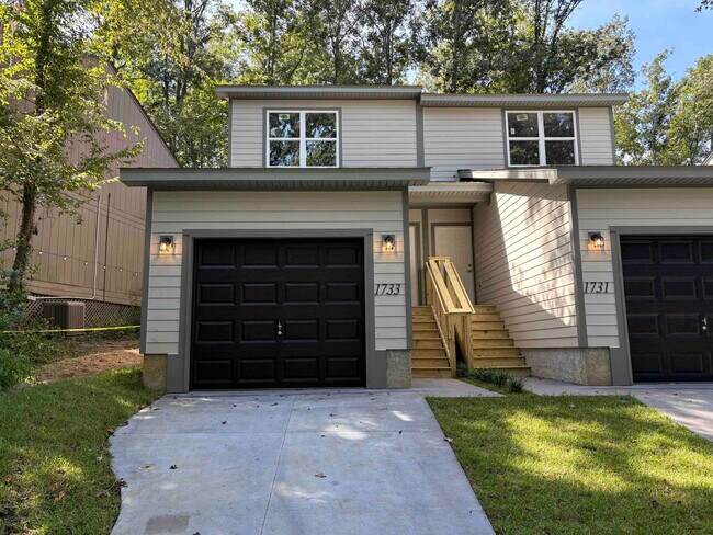 1733 Beechwood Cir S in Tallahassee, FL - Building Photo - Building Photo