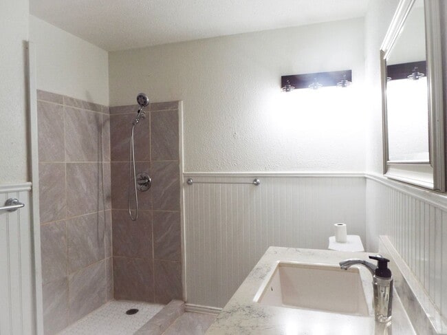 4607 Wisconsin St in Waco, TX - Foto de edificio - Building Photo