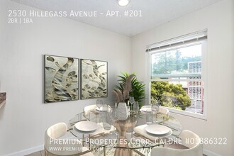 2530 Hillegass Ave in Berkeley, CA - Building Photo - Building Photo