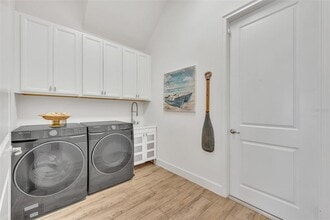 5305 Wishing Arch Dr in Apollo Beach, FL - Building Photo - Building Photo