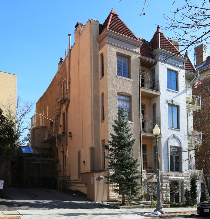 1829 Phelps Pl NW in Washington, DC - Foto de edificio