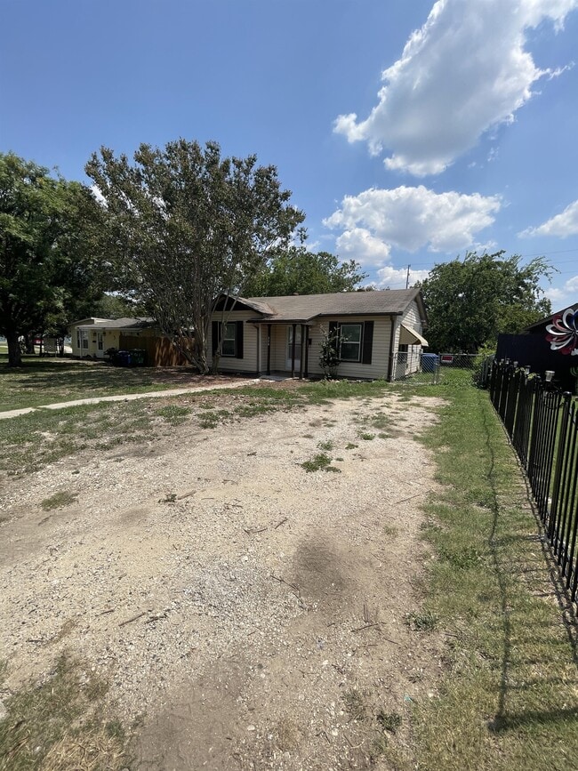 116 Kathy Dr in San Antonio, TX - Building Photo - Building Photo