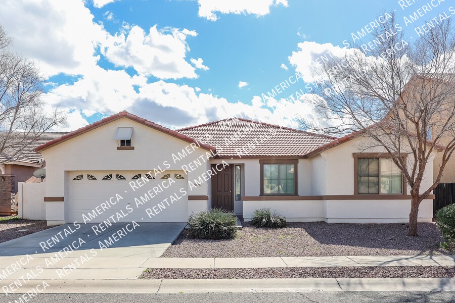 10417 W Windsor Ave in Avondale, AZ - Building Photo