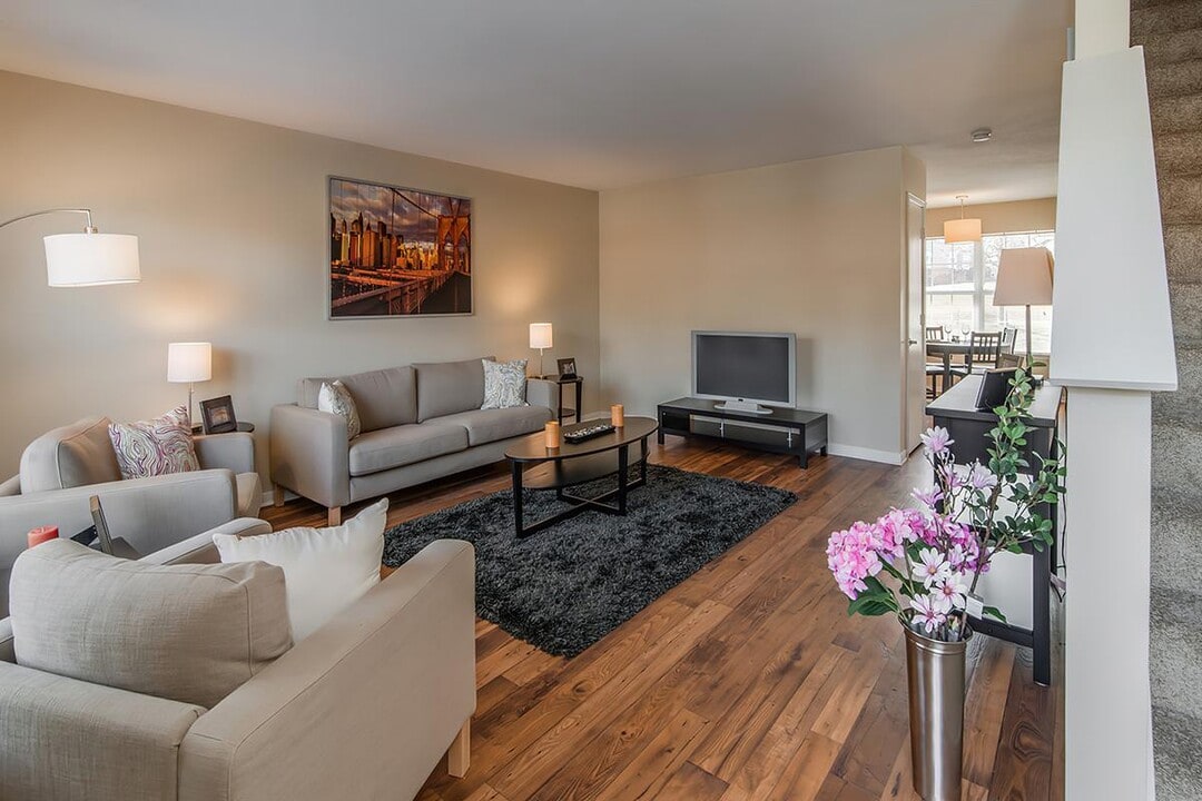 Mountain Brook in Nashville, TN - Building Photo