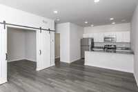 Towne Center Apartments in Warren, MI - Foto de edificio - Interior Photo