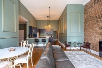 2111 Postoffice St-Unit -1 in Galveston, TX - Building Photo - Building Photo