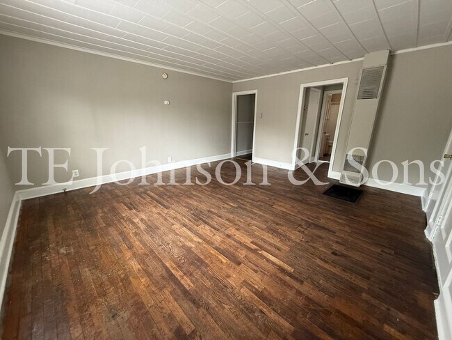 401 E Twenty-Fifth St in Winston-Salem, NC - Building Photo - Building Photo