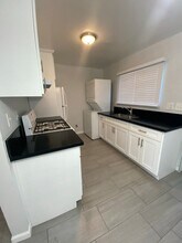 317 W 220th St in Carson, CA - Building Photo - Building Photo