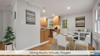 464 Dorchester Rd in Ridgewood, NJ - Building Photo - Building Photo