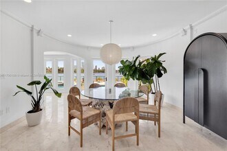 2 S Hibiscus Dr in Miami Beach, FL - Building Photo - Building Photo