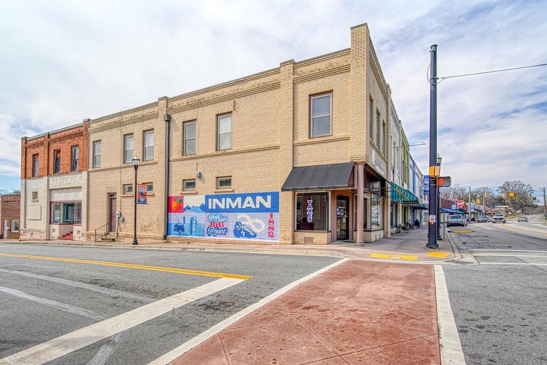 1 N Main St in Inman, SC - Building Photo