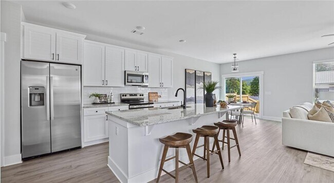 102 Fairlie Pkwy in Cartersville, GA - Building Photo - Building Photo