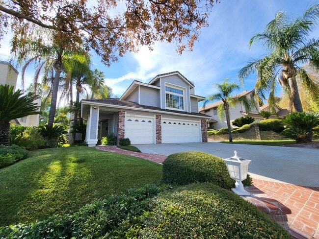 21714 Agajanian Ln in Santa Clarita, CA - Building Photo - Building Photo