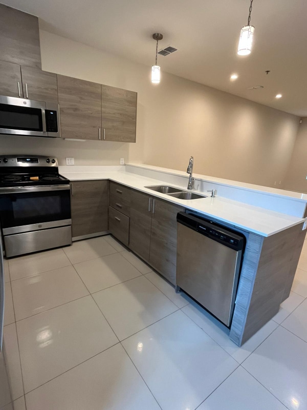 property at 404 Newport Ave