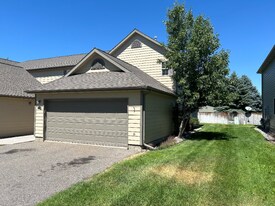 448-448 W Shore Dr in Belgrade, MT - Building Photo