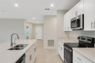 5399 Tuscany Ln in Davenport, FL - Building Photo - Building Photo