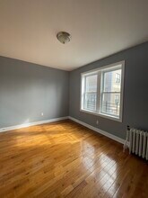 176 Broadway, Unit 8 in Bayonne, NJ - Building Photo - Building Photo