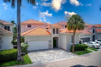 1580 Shoreline Way in Hollywood, FL - Building Photo - Building Photo