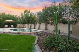 6863 E Phelps Rd in Scottsdale, AZ - Building Photo - Building Photo