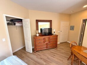 8294 Mulligan Cir in Port St. Lucie, FL - Building Photo - Building Photo