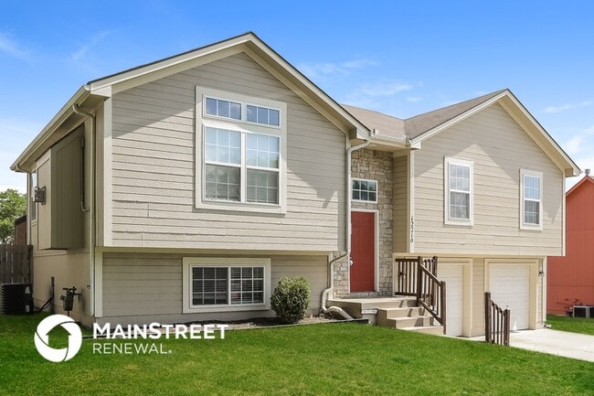 12210 E 56th Terrace in Kansas City, MO - Building Photo - Building Photo